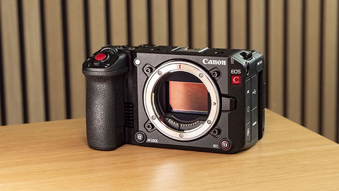 Canon EOS C50 được trang bị cảm biến CMOS full-frame với khả năng quay video RAW 7K60p