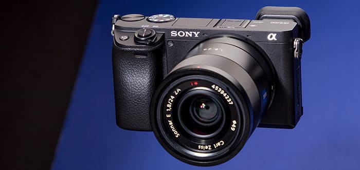 Sony A6400 trang bị cảm biến APS-C 24,2MP cho ảnh chi tiết và màu sắc sống động