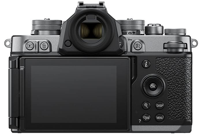 Nikon Zf trang bị màn hình cảm ứng 3.2 inch vari-angle, cho phép xoay lật ở nhiều góc độ khác nhau