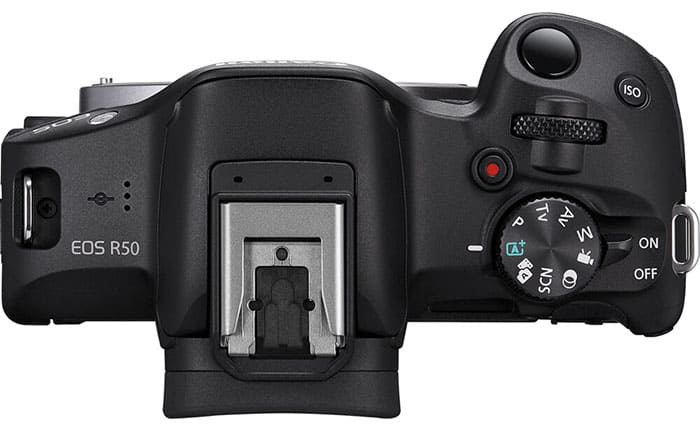 Canon EOS R50 sử dụng ngàm RF/RF-S, hệ thống hiện đại nhất của Canon