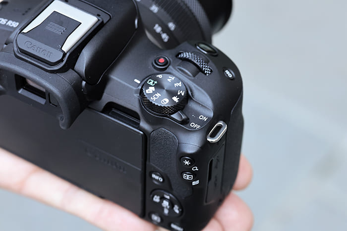 Canon EOS R50 được trang bị Dual Pixel CMOS AF II